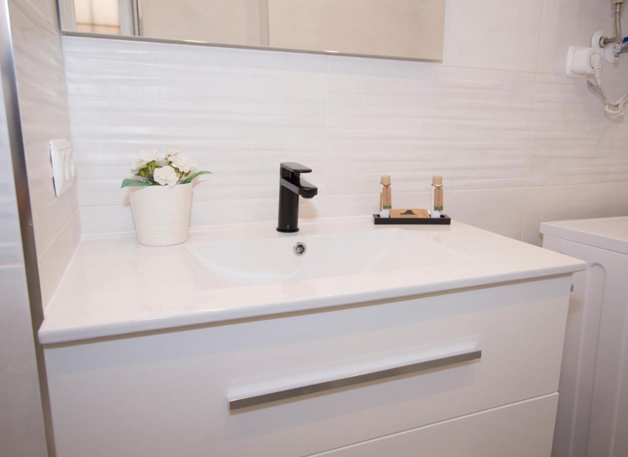 Cosy Apartment Close To Sea, Wifi, Air Cond Calpe Ngoại thất bức ảnh